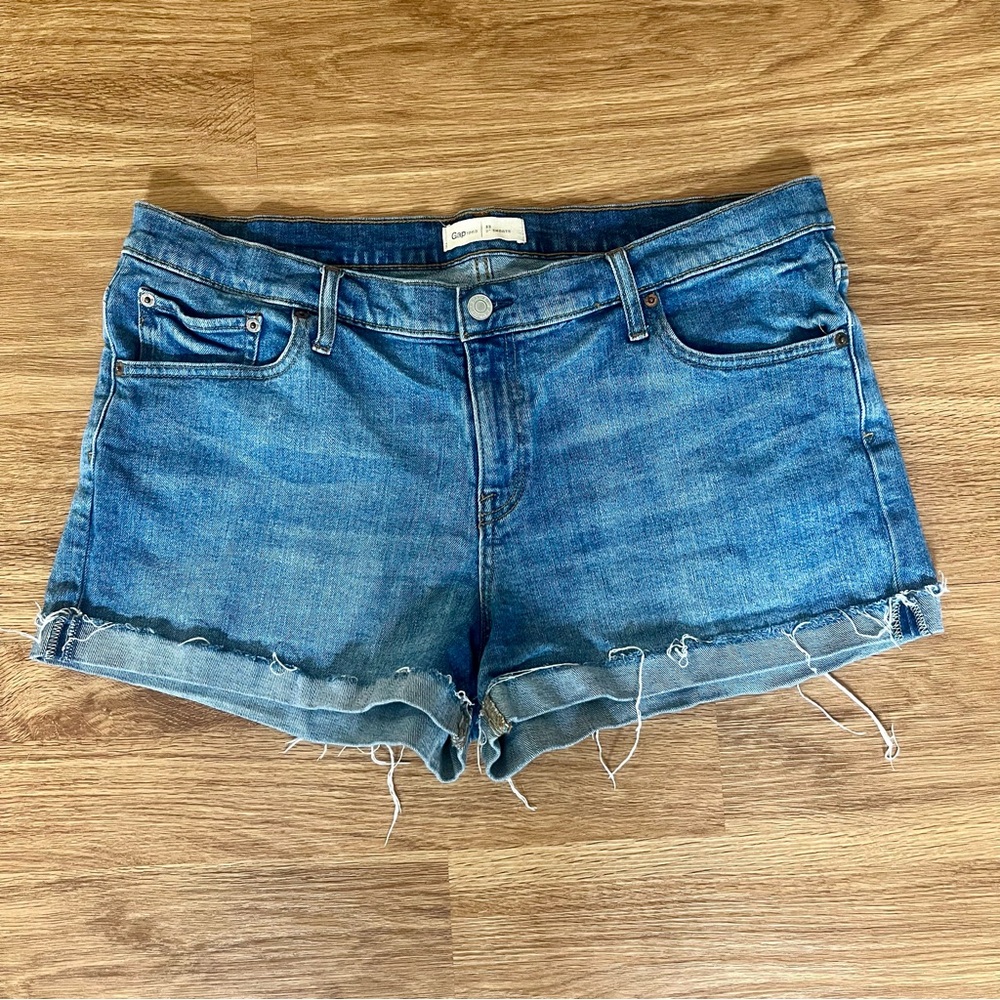 🟡3 for $15🟡 Gap Denim Shorts